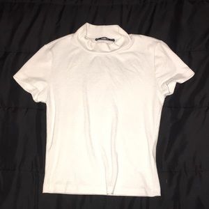 ⭐️White high neck tee⭐️